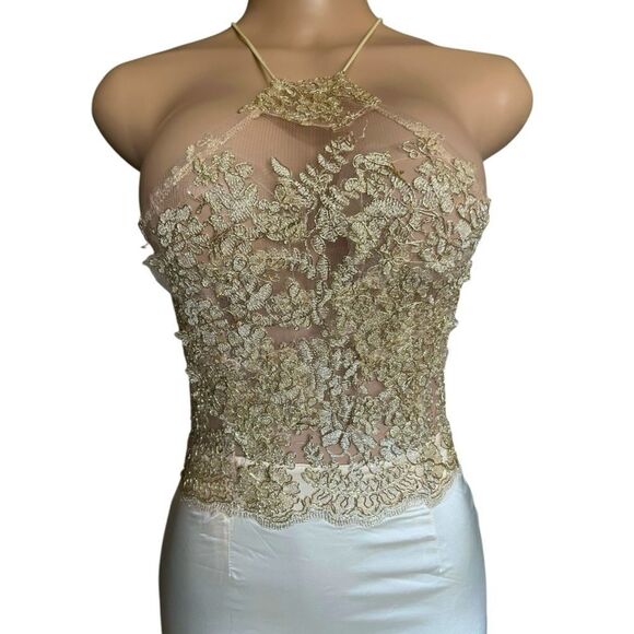 Gorgeous Seek Gold and White Lace Dress - Picture 2 of 8